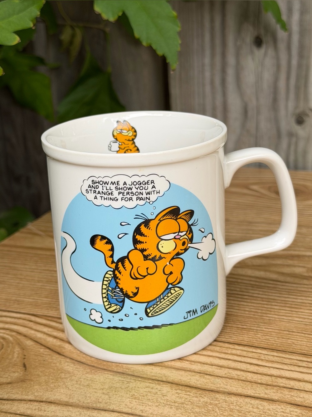 Vintage 1978 Enesco Garfield "Show Me A Jogger I'll Show You Strange Person" Mug